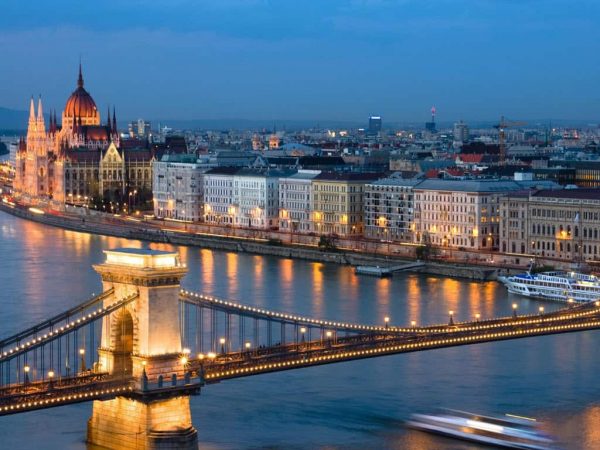 دانلود فایل ورد کشور مجارستان