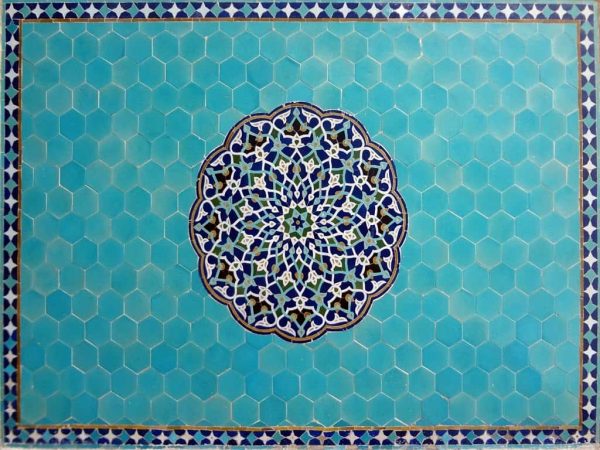 دانلود فایل ورد کاشیکاری در معماری اسلامی
